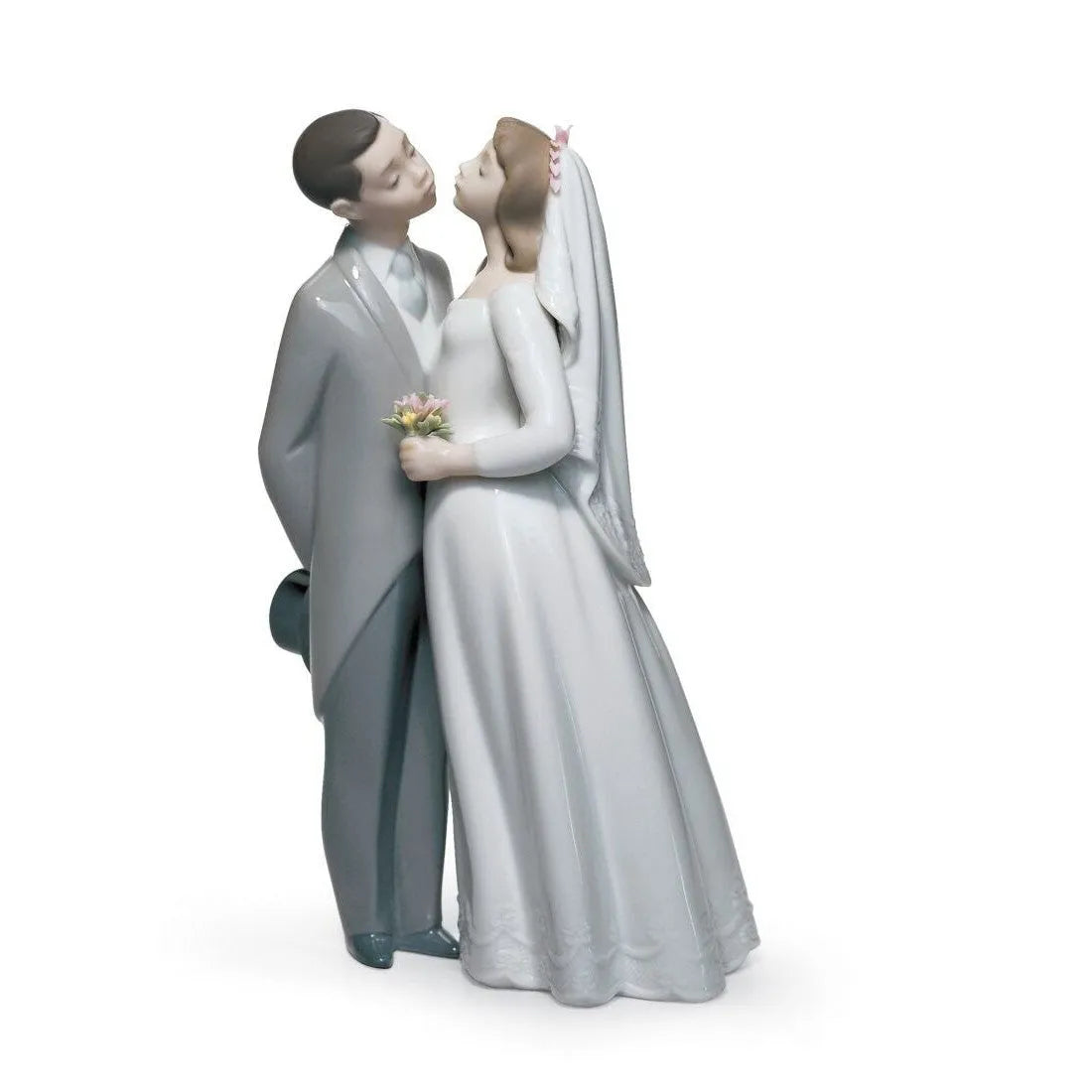 A Kiss To Remember Couple Figurine (Lladro Special Order)