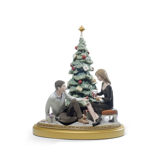 A Romantic Christmas Couple Figurine (Limited Edition) (Lladro Special Order)