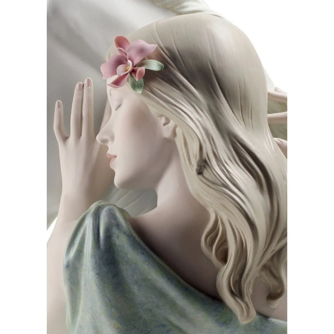 A True Friend Woman Figurine (Limited Edition) (Lladro Special Order)