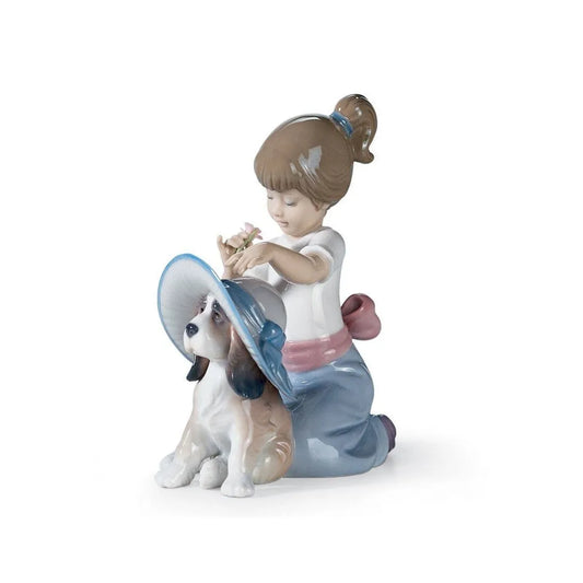 An Elegant Touch Girl Figurine (Lladro Special Order)