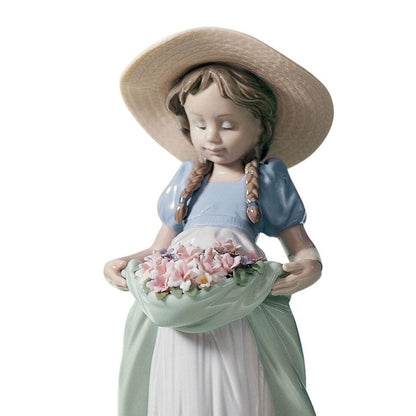 Bountiful Blossoms Girl Figurine (Lladro Special Order)