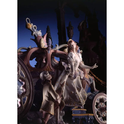 Cinderella's Arrival Sculpture (Limited Edition) (Lladro Special Order)