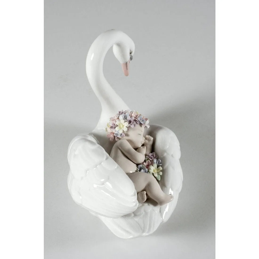 Drifting Through Dreamland Swan Figurine (Lladro Special Order)