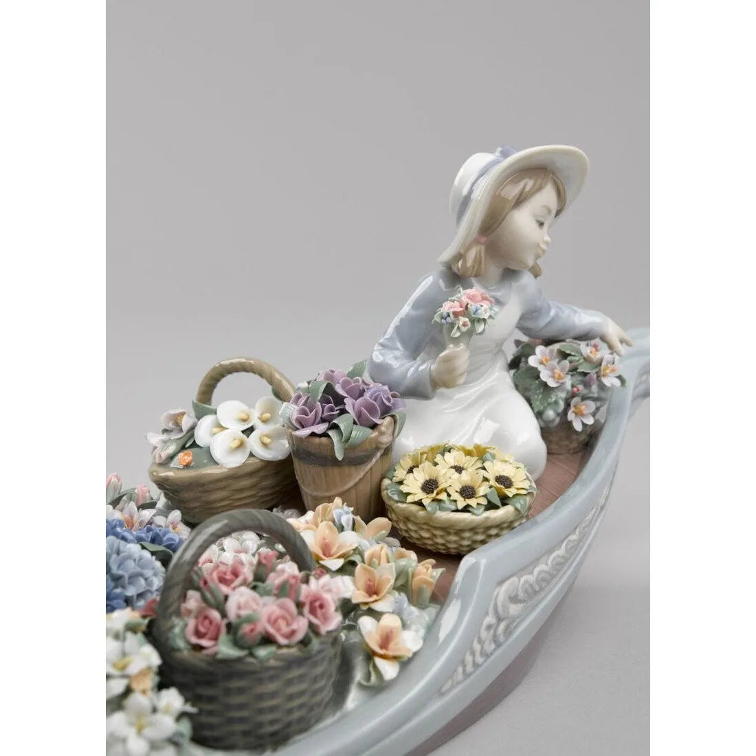 Flowers Forever Girls Sculpture (Lladro Special Order)