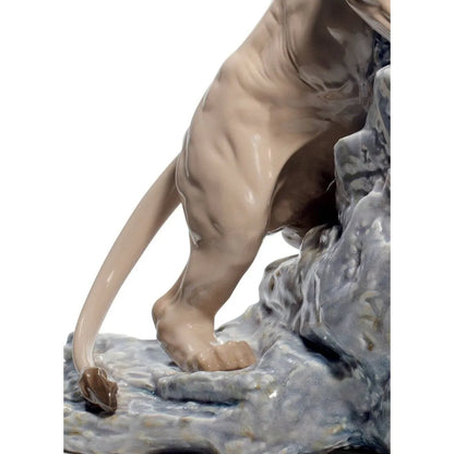 Lion Pouncing Figurine (Lladro Special Order)