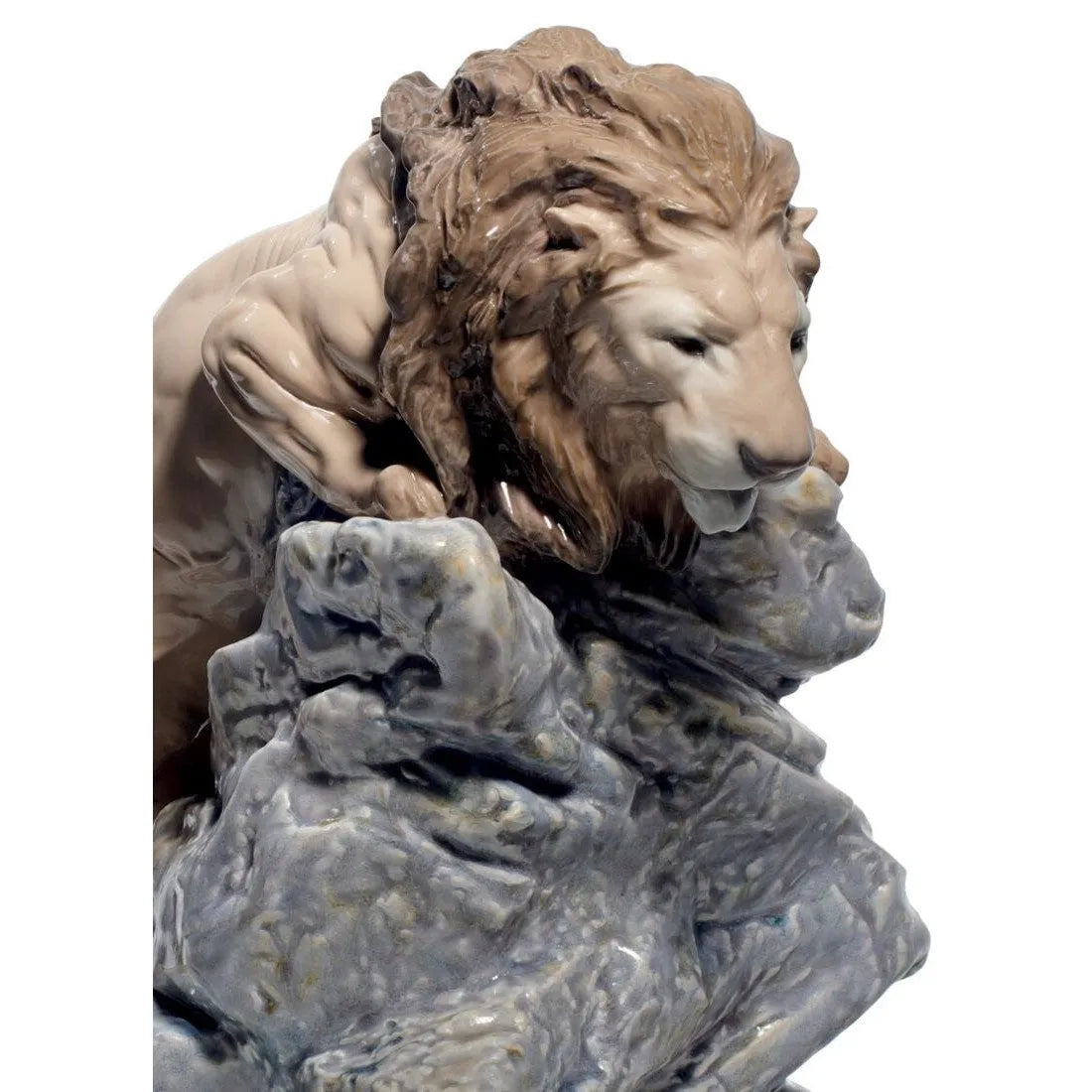 Lion Pouncing Figurine (Lladro Special Order)