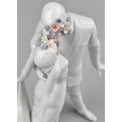 Love I Couple Figurine (Lladro Special Order)