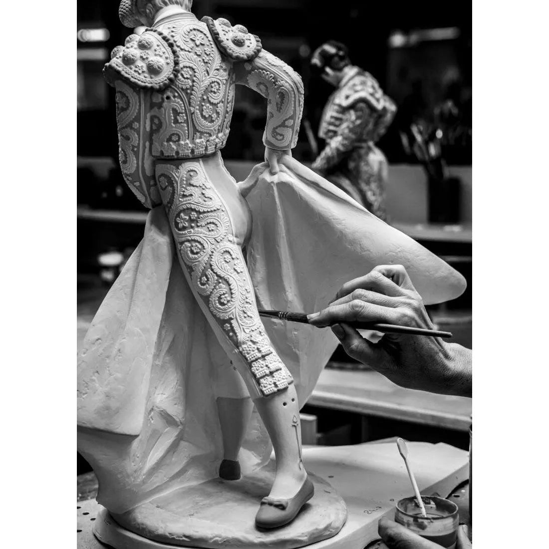 Matador Man Sculpture - Green Outfit (Limited Edition) (Lladro Special Order)