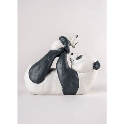 Mommy Panda Sculpture (Lladro Special Order)