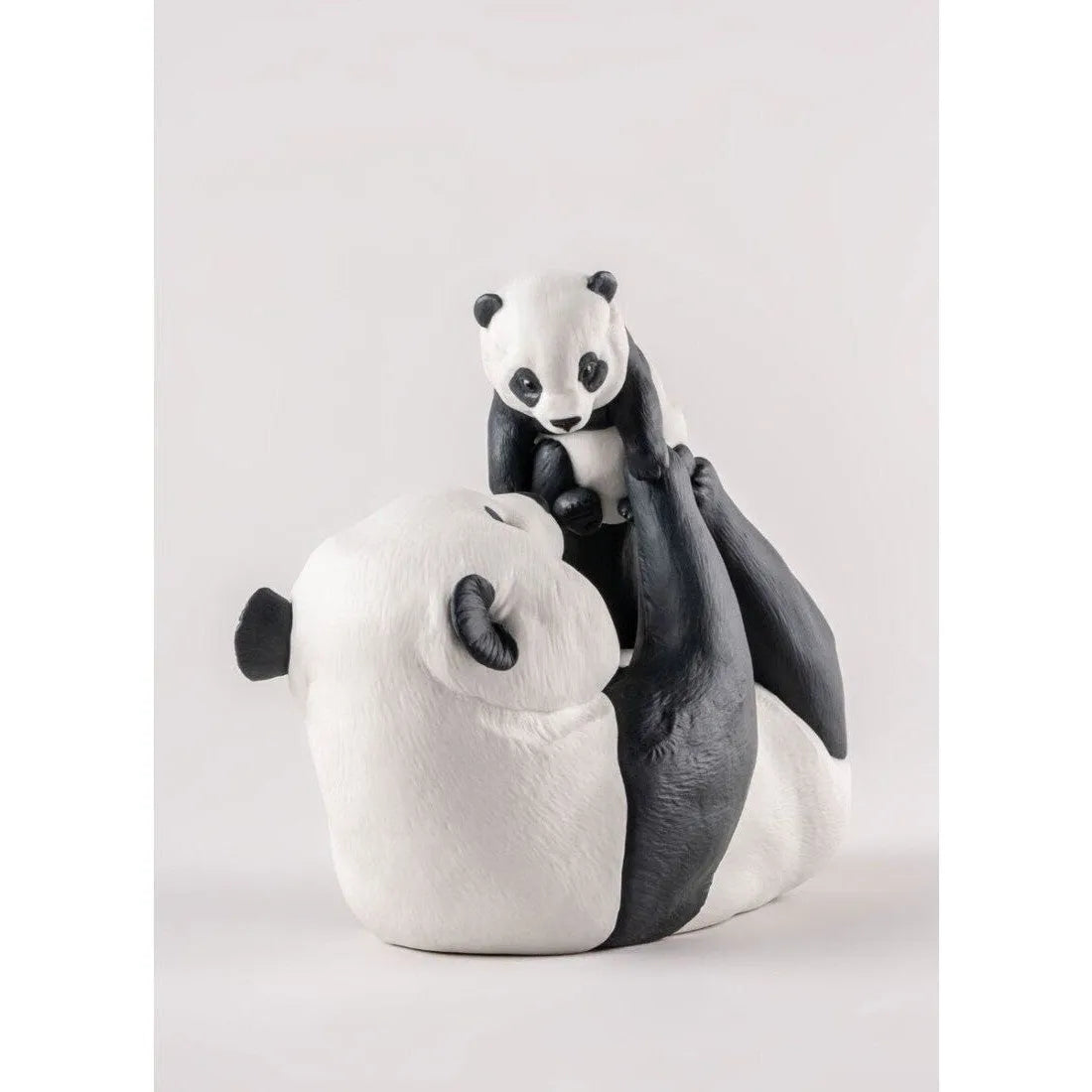 Mommy Panda Sculpture (Lladro Special Order)