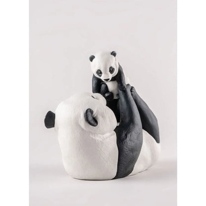 Mommy Panda Sculpture (Lladro Special Order)