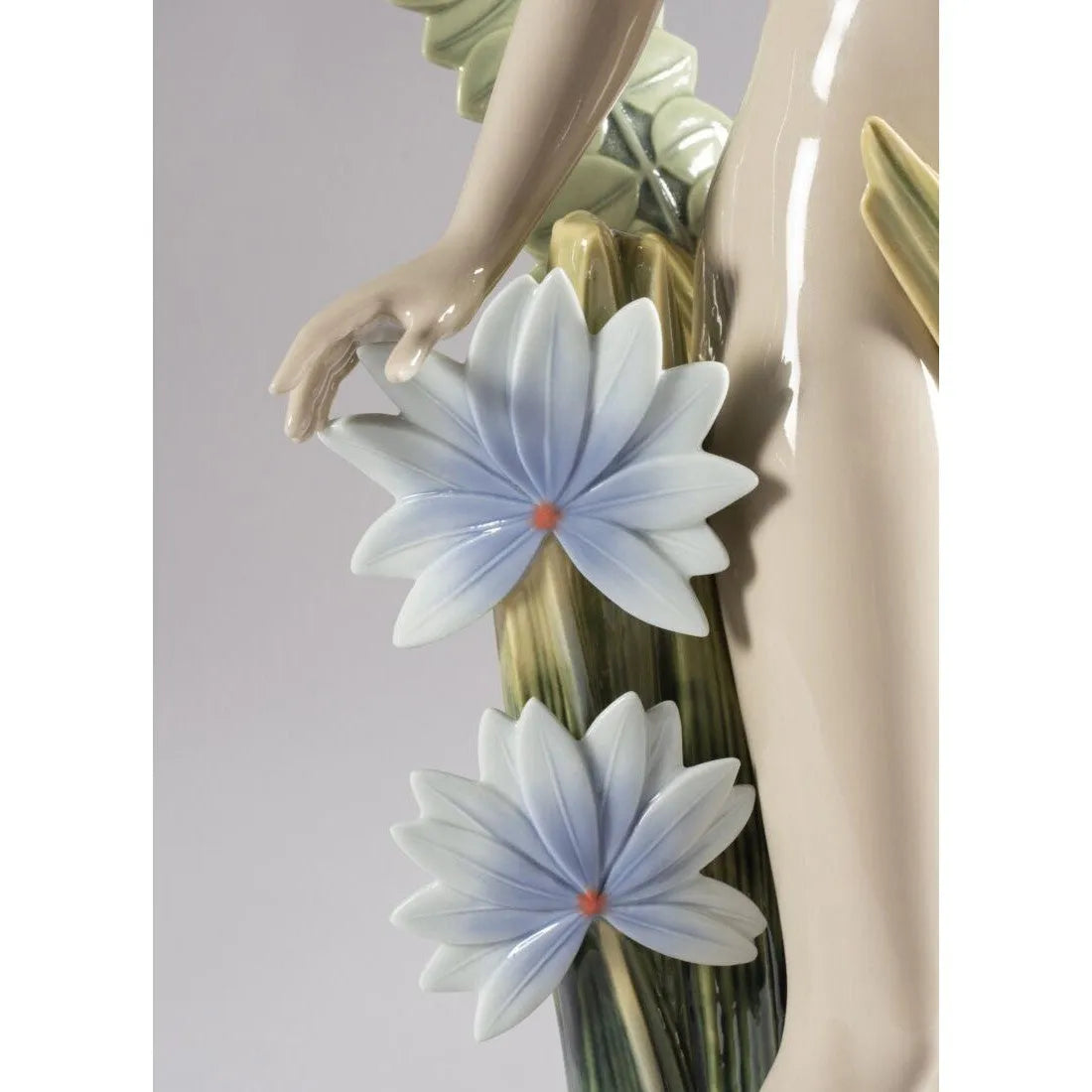 Paradise Nude Woman Figurine (Limited Edition) (Lladro Special Order)