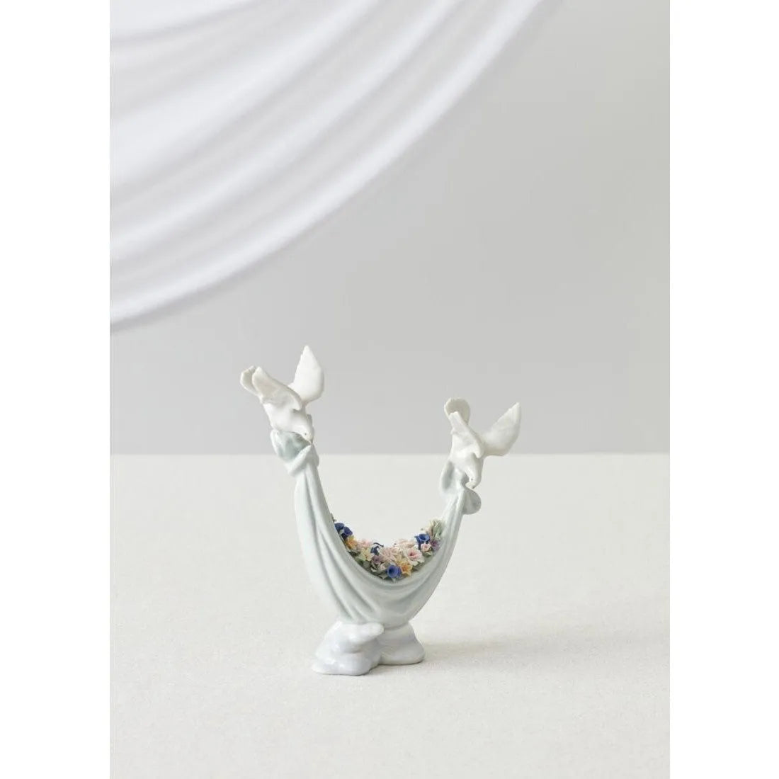 Petals Of Peace Doves Figurine (Lladro Special Order)