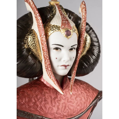 Queen Amidala™ in the Throne Room. Limited Edition (Lladro Special Order)