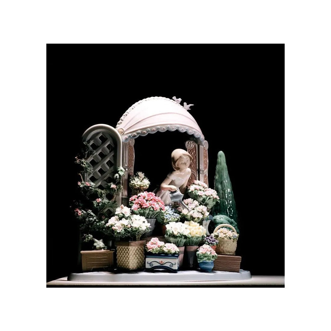 Romantic Feelings Woman Sculpture (Lladro Special Order)