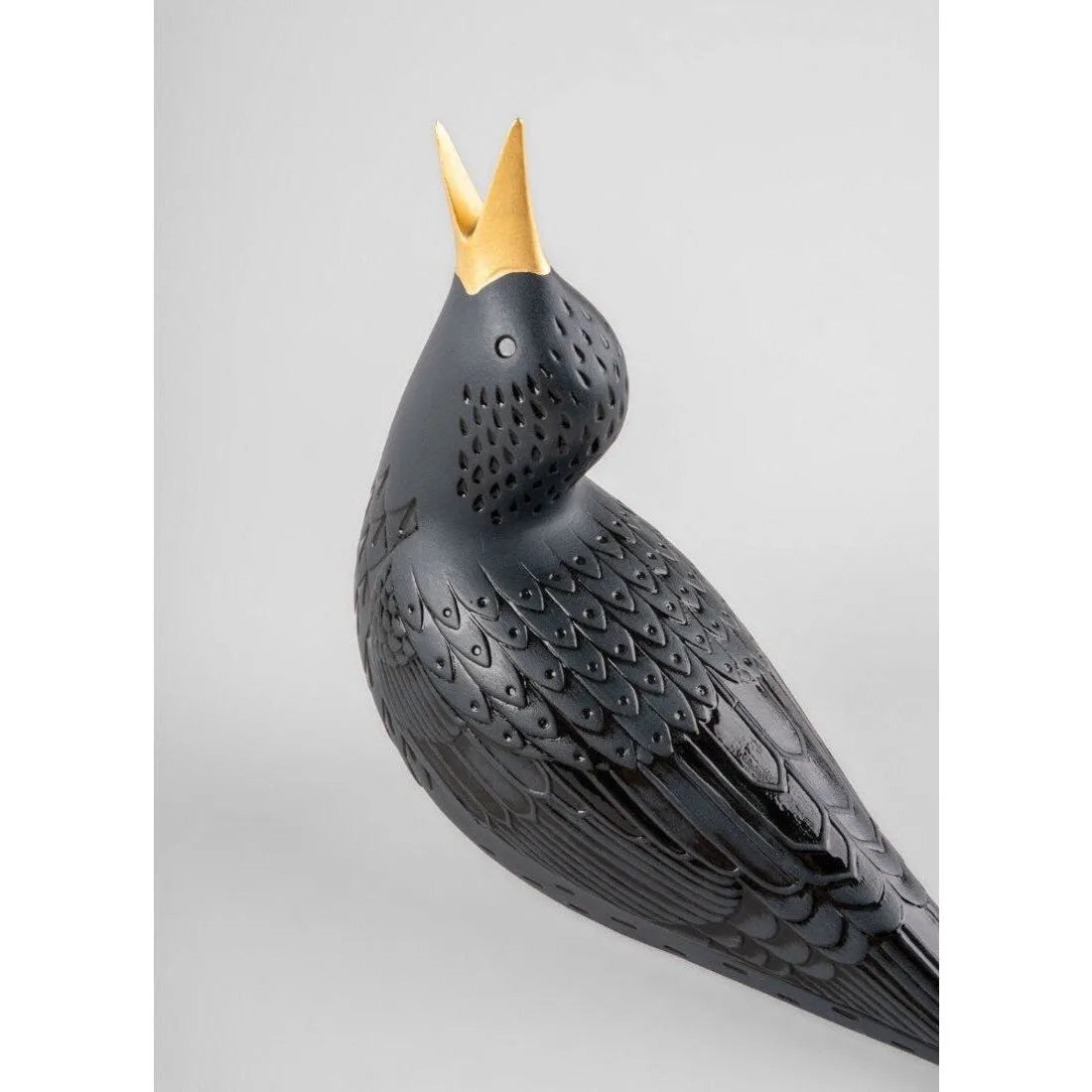 Starling I Figurine - Black (Lladro Special Order)