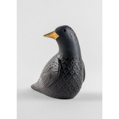 Starling Ii Figurine - Black (Lladro Special Order)