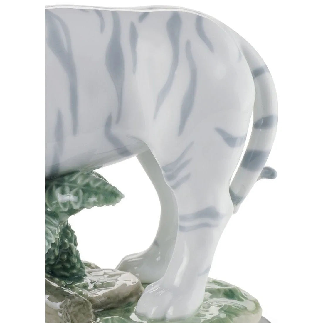 The Tiger Figurine (Lladro Special Order)