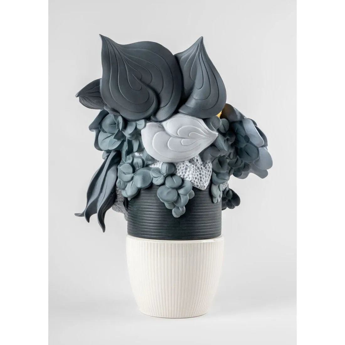 Vase With Flowers - Blue (Lladro Special Order)